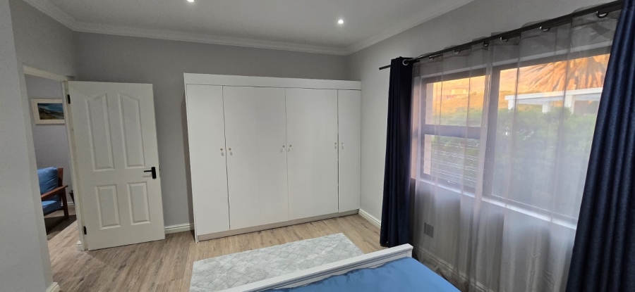 To Let 3 Bedroom Property for Rent in Pringle Bay Western Cape
